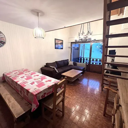 2 Ch, Centre De La Clusaz, 8 Pers, Proche Pistes Et Activites - Fr-1-437-55 Apartment *