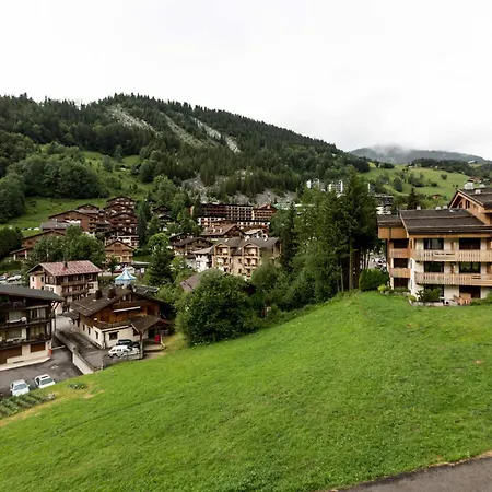 2 Ch, Centre De La Clusaz, 8 Pers, Proche Pistes Et Activites - Fr-1-437-55 *